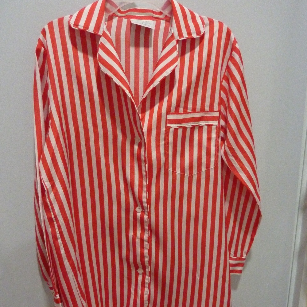 VTG Jayre California Sleepwear Women's Size S Shirt PJs Long Sleeves HONG KONG